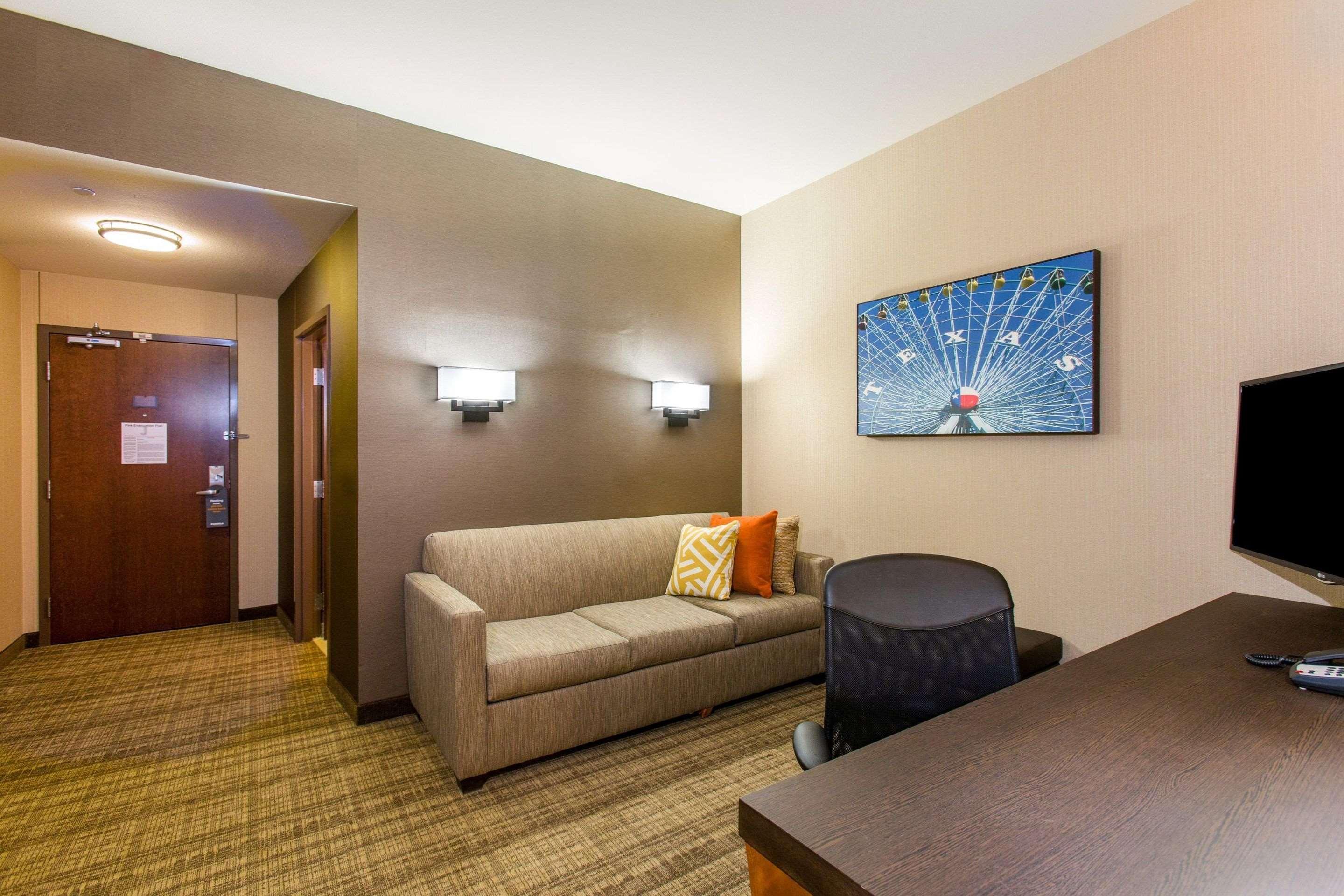 Cambria Hotel Plano - Frisco Екстериор снимка