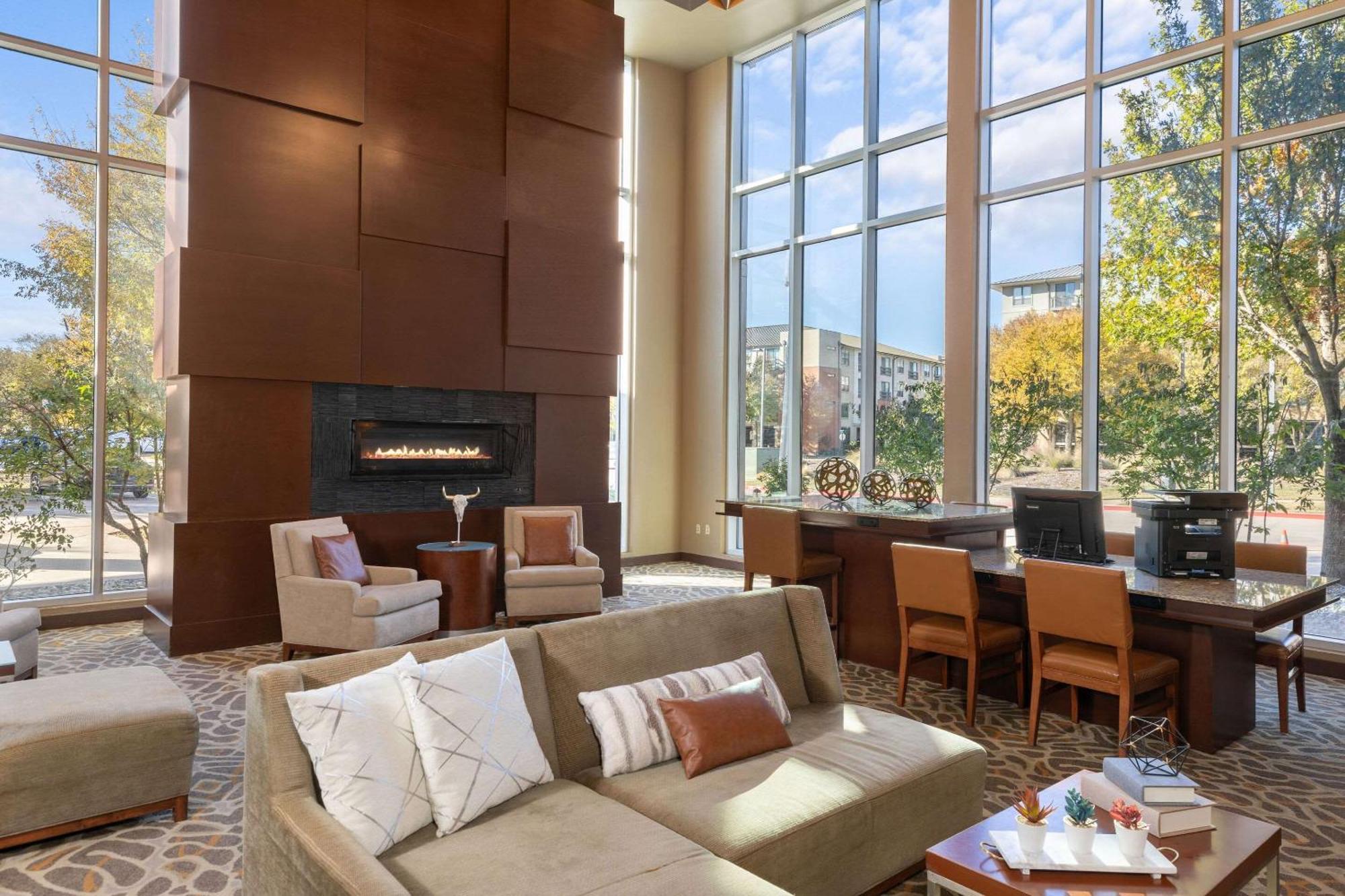 Cambria Hotel Plano - Frisco Екстериор снимка